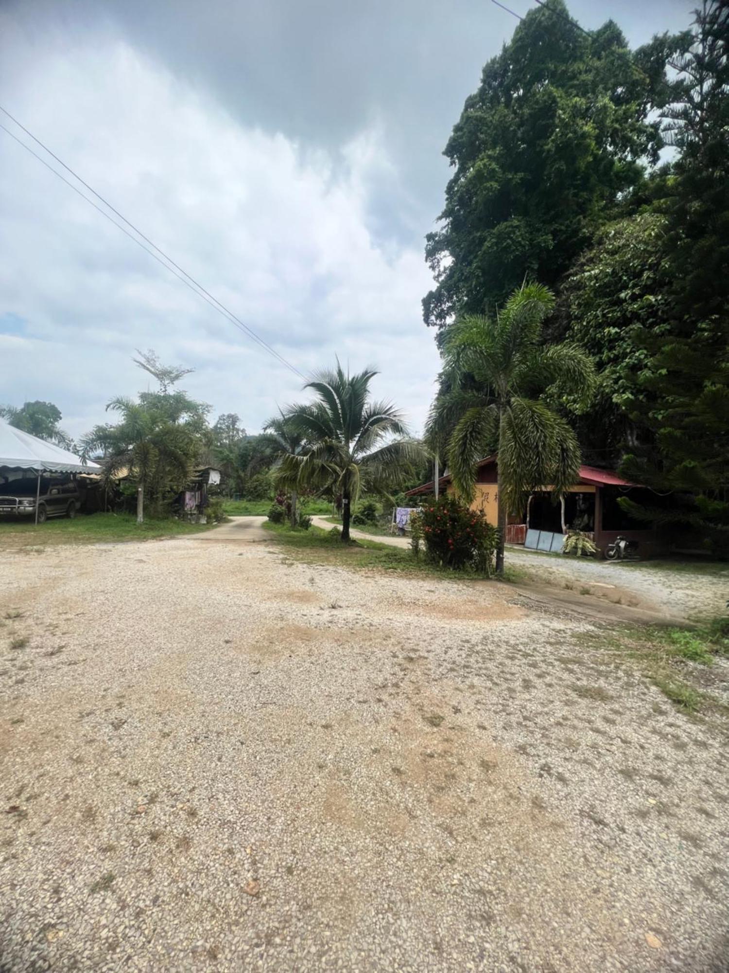 Country House Pulai Holiday Village Gua Musang Exterior foto