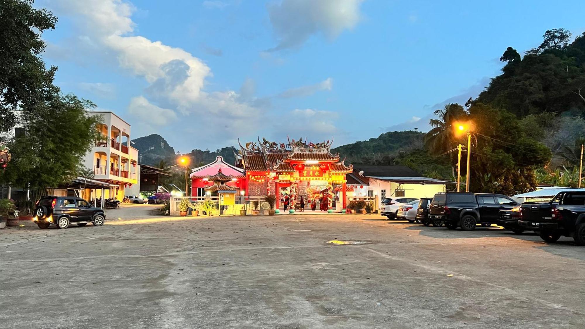 Country House Pulai Holiday Village Gua Musang Exterior foto