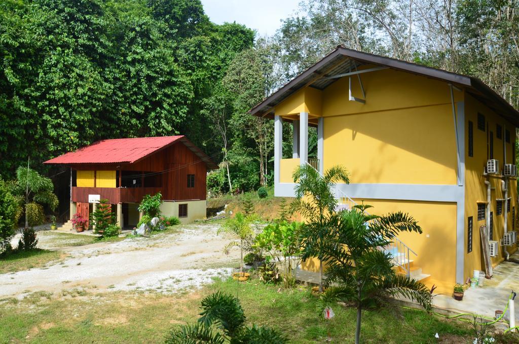 Country House Pulai Holiday Village Gua Musang Exterior foto